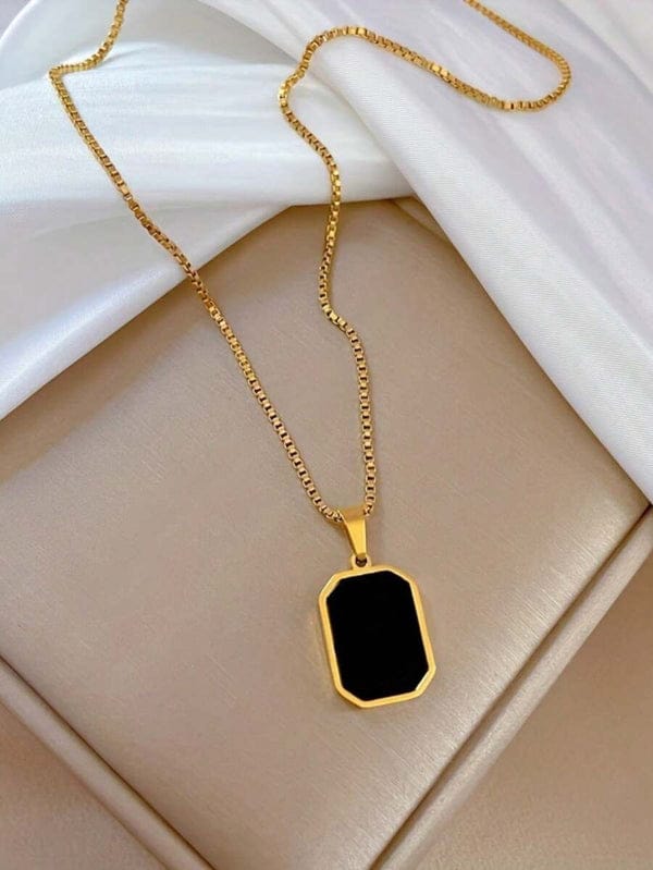 Black Pendant